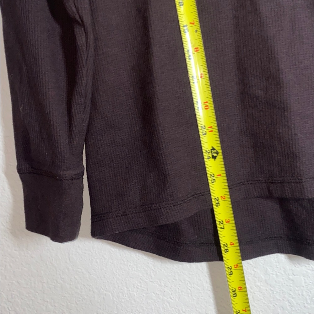 🎱Brown Long sleeved Waffle Knit Wrangler shirt! - Picture 5 of 9
